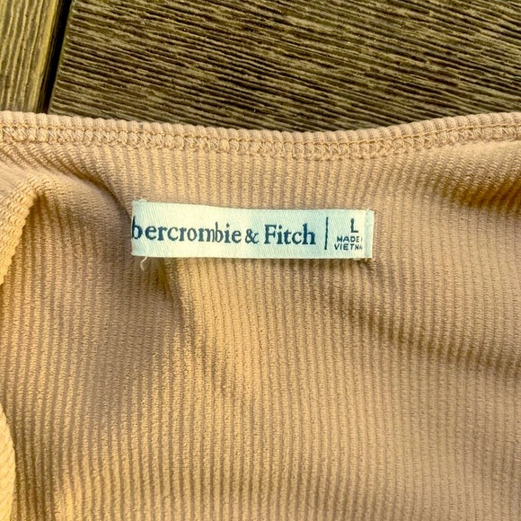 Bodysuit Set of 2. Mock Neck is Med. Ribbed is Large,fits like M/L - Picture 7 of 7